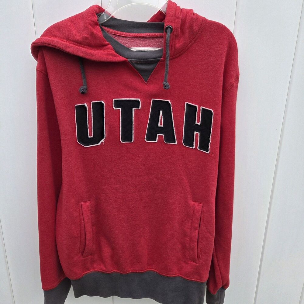 Utah University Utes Mens Red Hoodie Size Medium Colosseum Athletics Drawstring